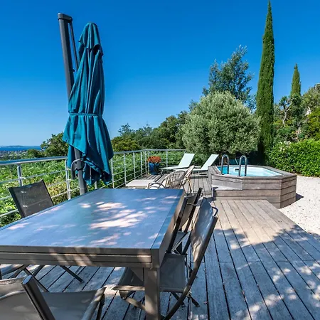 Vue Proche Saint-tropez * La Croix-Valmer